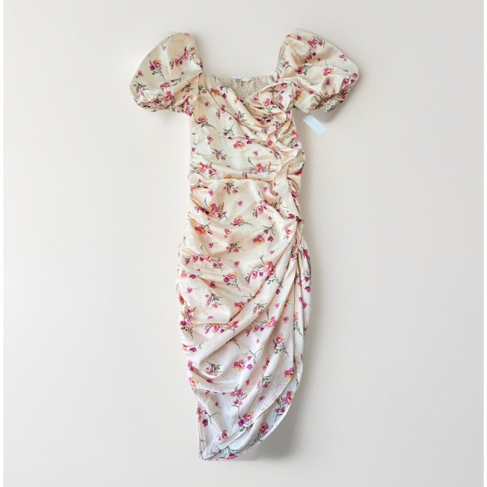 ASTR The Label Blush Floral Midi Dress Size M NWT Puff Sleeve Romantic Ruched